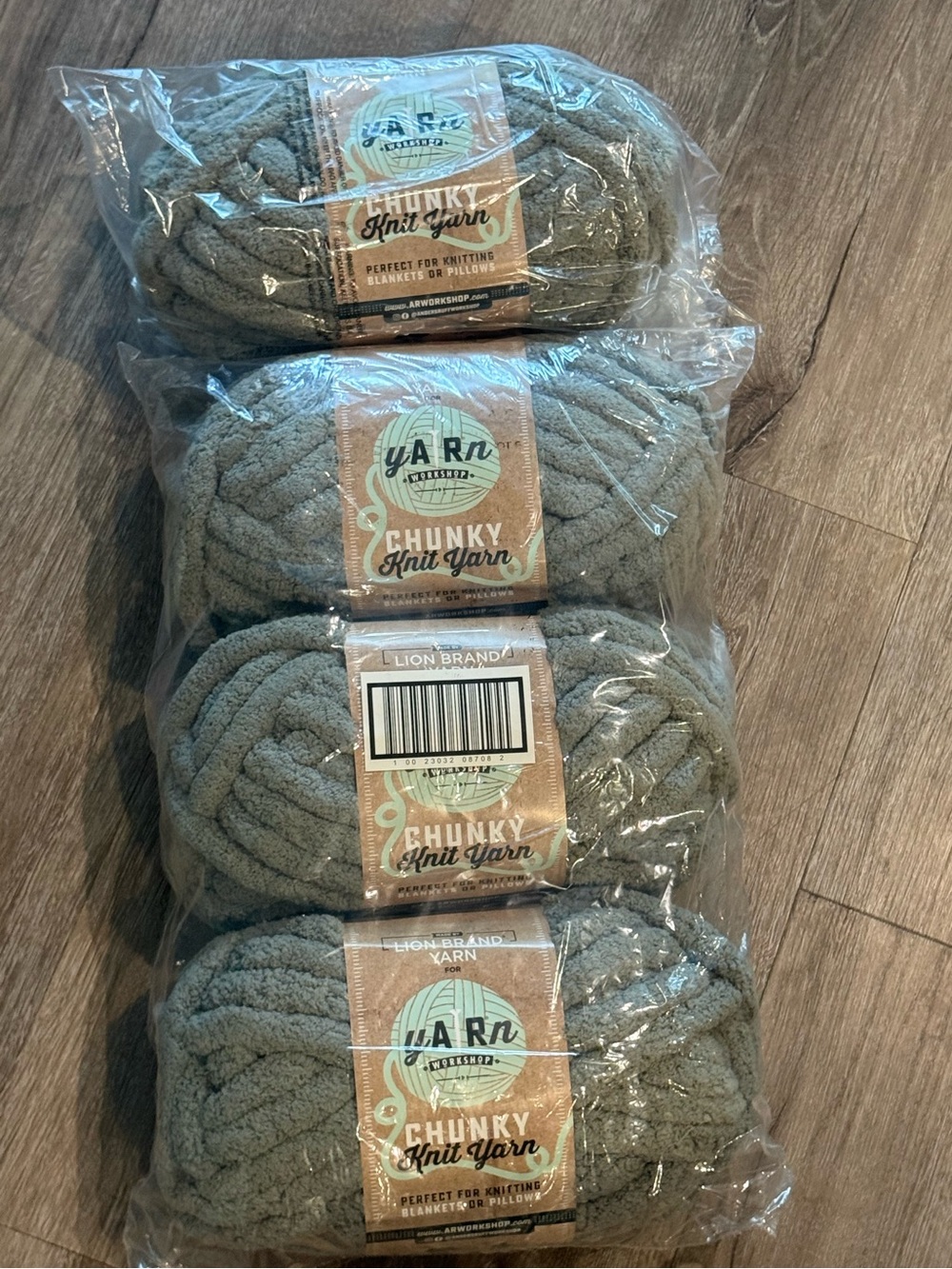 NWT Lion Brand Hand Knitting Yarn